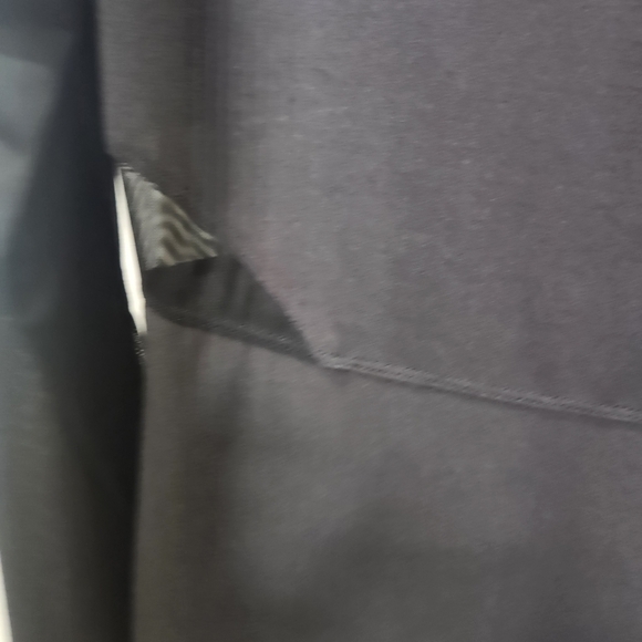 Maurices In Motion- Athletic Black Long Sleeve Tee Top - Picture 6 of 11